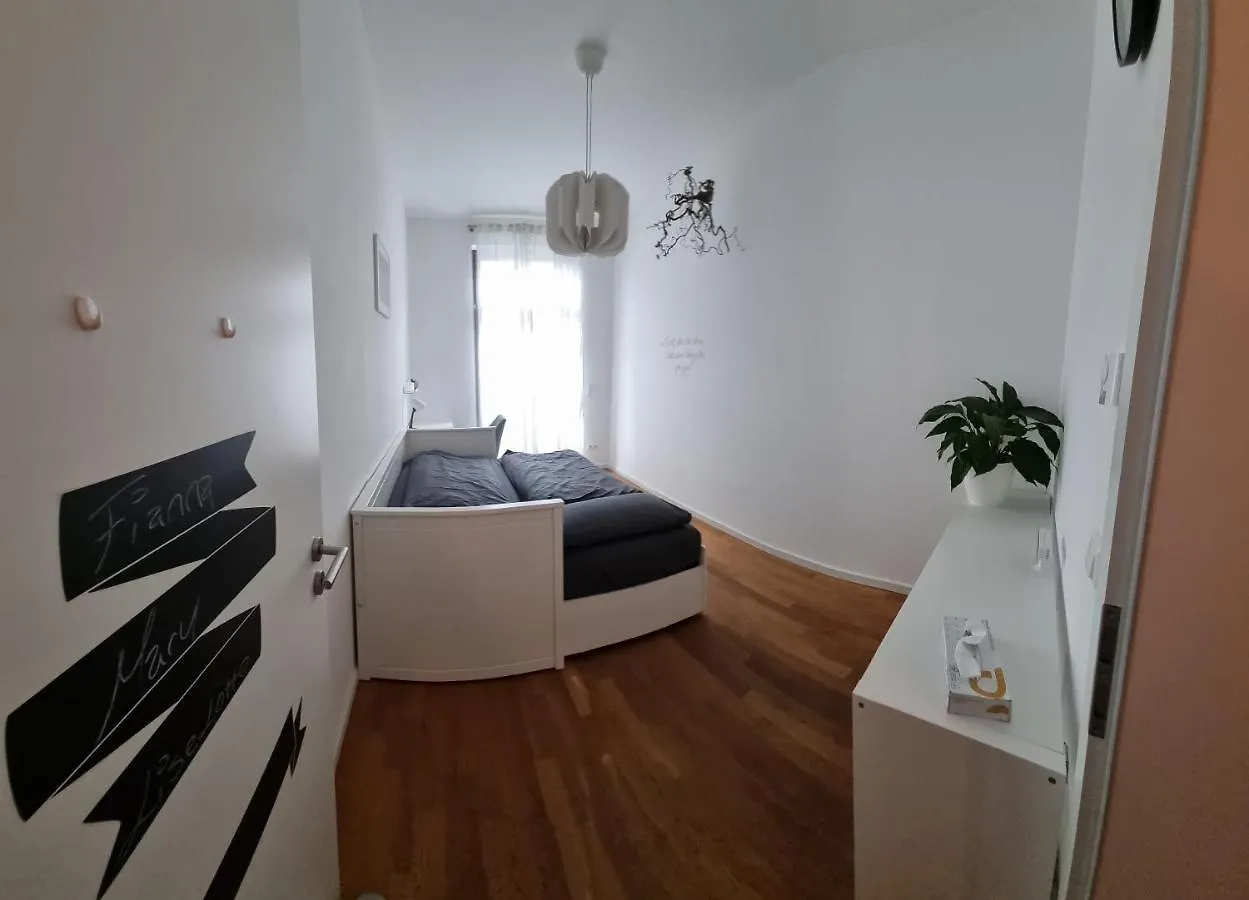 Helenas Place Berlin